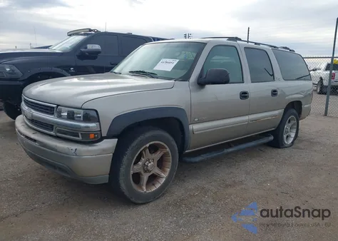 2000 Chevrolet Suburban 1500 Ls z USA, uszkodzony, nr VIN 3GNEC16T7YG225762
